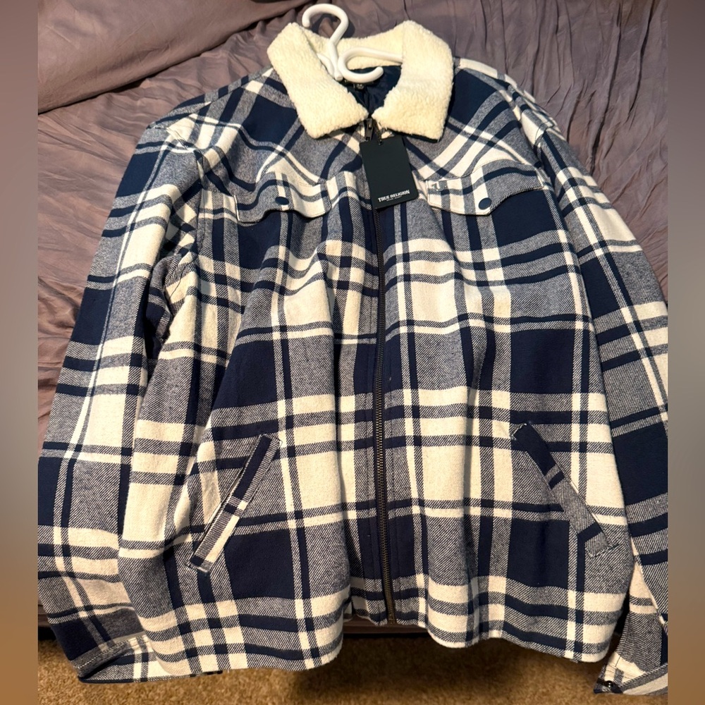True religion light jacket. Very nice. Xmas gift not my style.